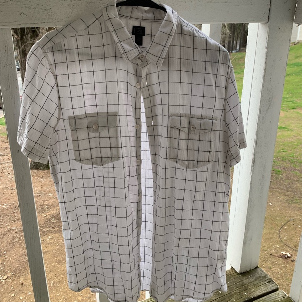 Double pocket collared shirt